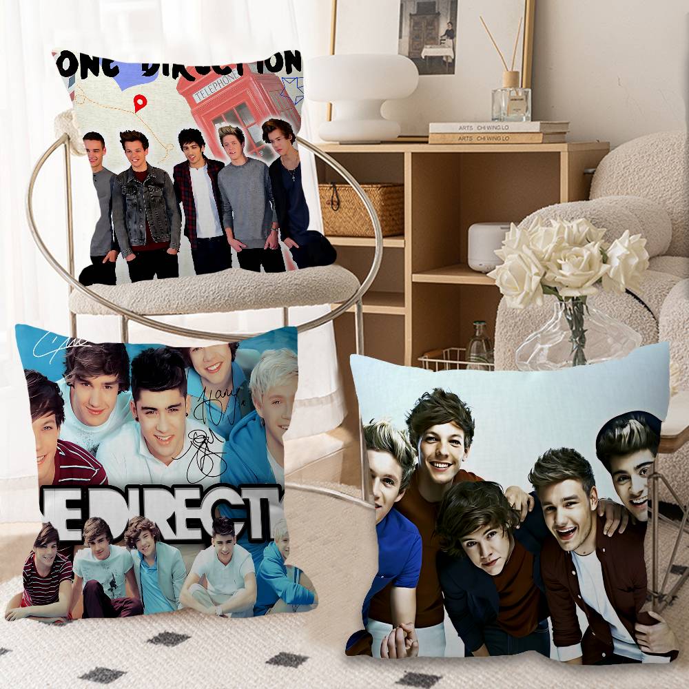Band One D-Directioned Pillow  - Home Textiles Direct recensione e prezzo