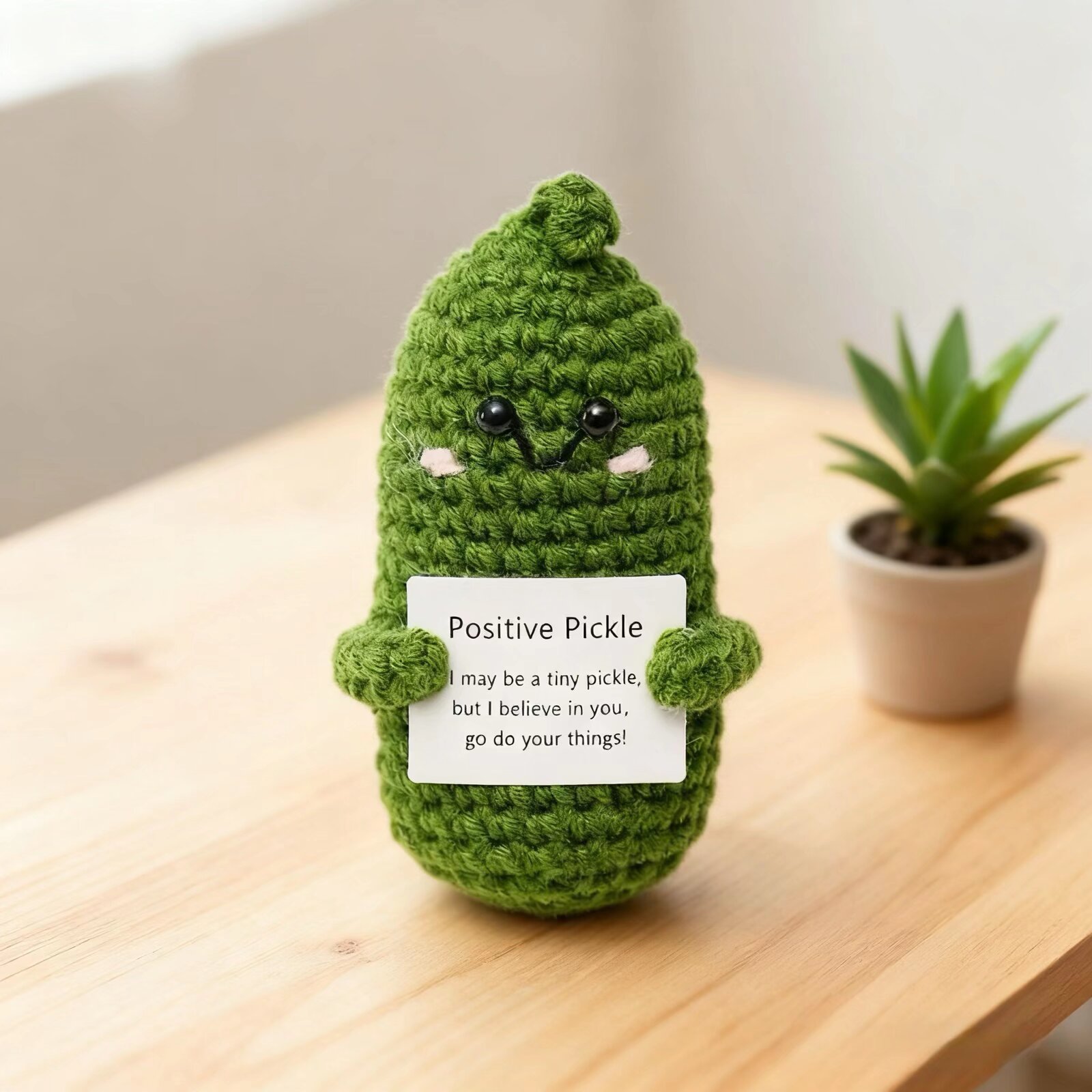 New Positive Energy Pickle Hug - Home Textiles Trends recensione e prezzo